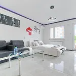 Apartamento Good Day Apartments- Private Parking New Town *