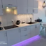 Apartamento Good Day Apartments- Private Parking New Town