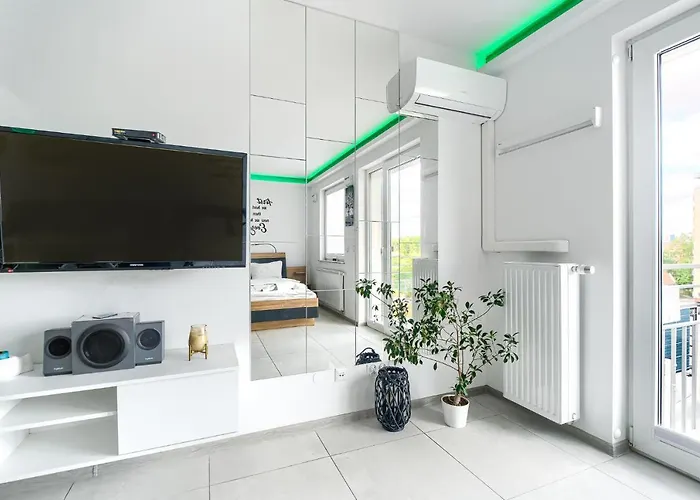 Апартаменты Good Day Apartments- Private Parking New Town Щецин