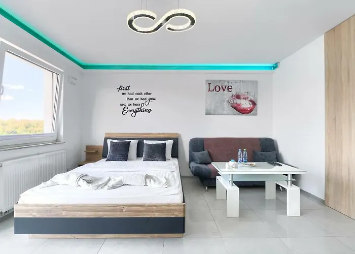 Good Day Apartments- Private Parking New Town Апартаменты Щецин