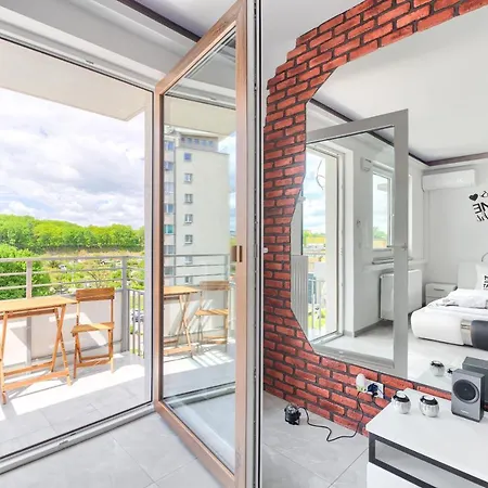 Lägenhet Good Day Apartments- Private Parking New Town *