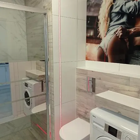 Appartamento Good Day Apartments- Private Parking New Town *