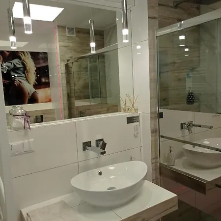 Good Day Apartments- Private Parking New Town Stettino