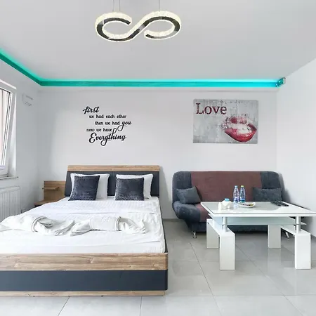 Good Day Apartments- Private Parking New Town 아파트 슈체친