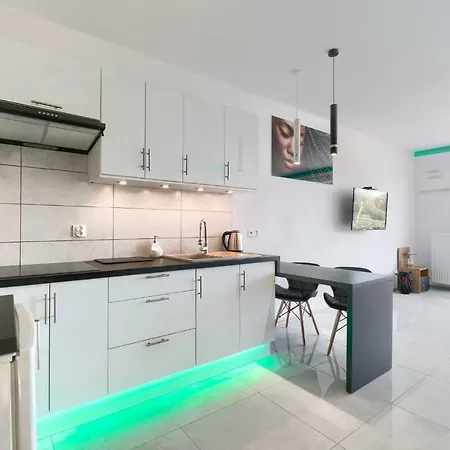 דירה Good Day Apartments- Private Parking New Town שצ'צ'ין