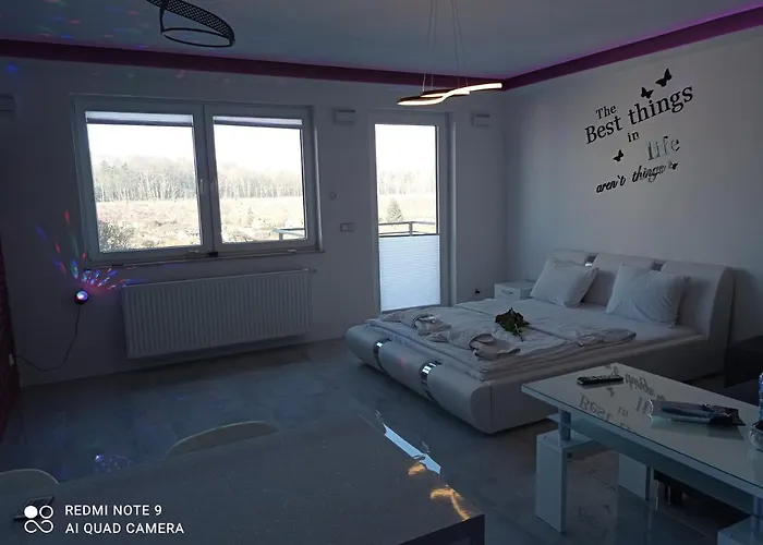 Good Day Apartments- Private Parking New Town Apartamento